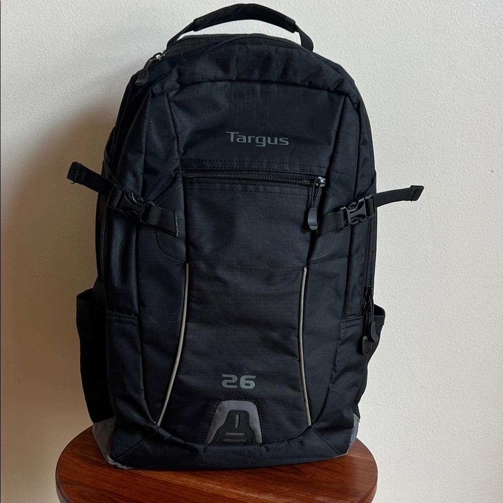 Targus Black and Gray Men's Backpack